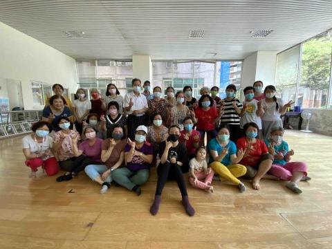 黃韻茹 - 社區推廣教育