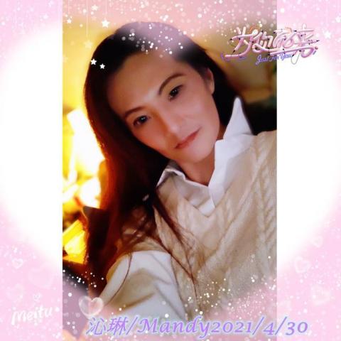 讓愛飛翔創意手作工作室 - 本人照