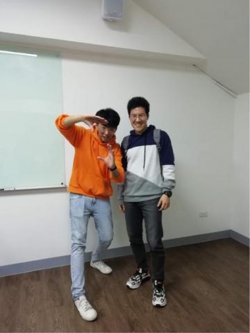 林寬 - 與賀爾蒙少年主唱詠安