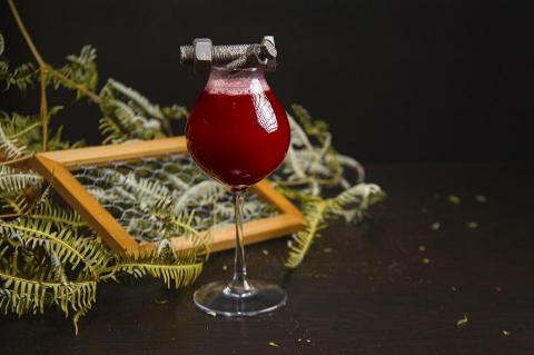 Amanda - 【2020本草派對】
商業處與迪化街合作的推廣活動內容之一，由東區的調酒師設計的獨特調酒，提供在本草派對活動上。