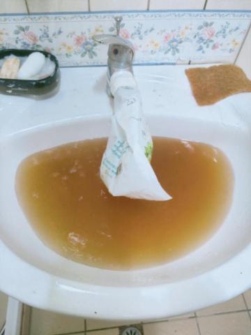 水管先生有限公司 - 屋齡25年公寓保養清潔，你在不知不覺的情況下已經用了多少的髒水刷牙洗臉？