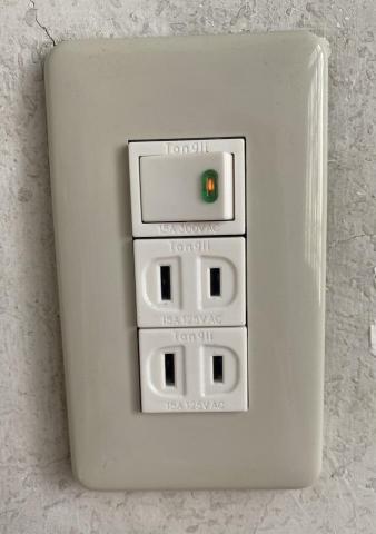 Marlon Lin - 插座及開關更換