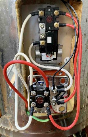 Marlon Lin - 更換電熱水器加熱棒