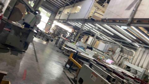 張芷瑄 - 在系統廚具工廠上過班