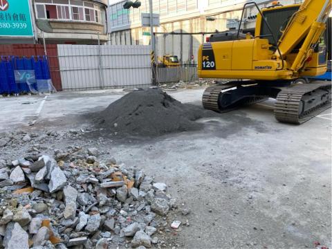 阿成 - 破碎和整理（施工）