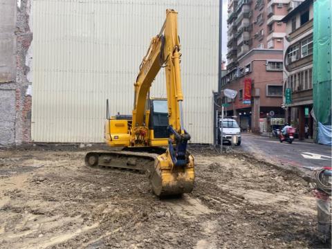 阿成 - 整地（施工中）