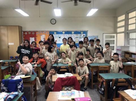  - 在台南國小實習