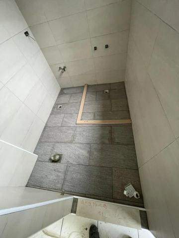 睿新工程有限公司 - 舊有浴室壁磚地磚及乾濕分離施作後