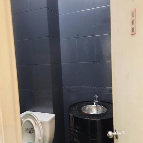 漆漆工程 - 磁磚改塗刷防水漆