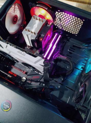 城苑電腦 - 組裝4萬的電競主機，遊戲跑不順，顯示卡保固內，送修顯示卡。