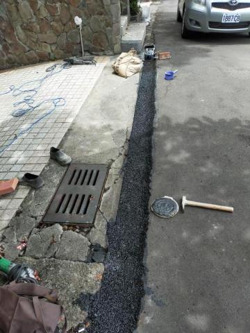 大台中居家修改小工程 - 排水溝施作 大台中居家修改小工程 - 排水溝施作