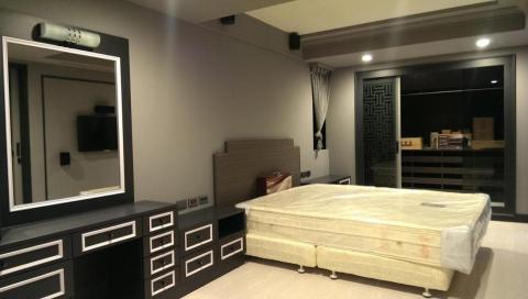 荷苑空間設設計有限公司 - 2020
中壢小豪宅黃公館