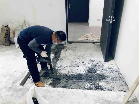 聯榜工程行 - 打除