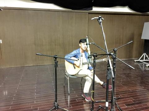 廖晨恩 - 錄音室吉他錄音