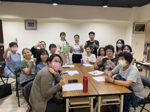 碧森妮芳香療癒諮詢顧問 - 芳療相關線下課程