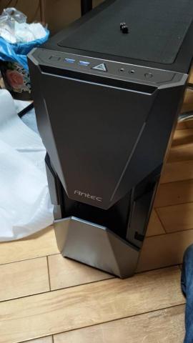 Chanrii - 客戶主機2021#1
R7-5800X
AORUS RTX 2080TI
當時售價:46000