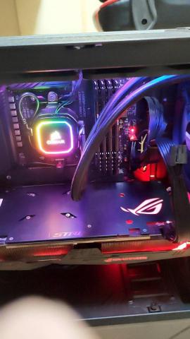 Chanrii - 客戶主機2020#3
R7-3700X
ROG RTX-2080
當時售價:32000