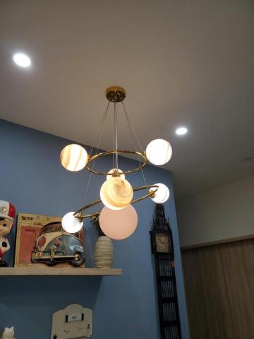 王振昌 - 安裝藝術吊燈