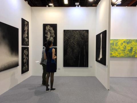 陳思瑋 - 藝術博覽會會展口譯工作