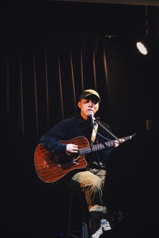 于超老師（歌唱、木吉他、烏克麗麗教學） - 