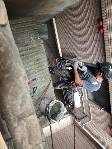 潔麗雅統包拆除 - 外牆拆除和塗防水