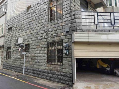 嘉廷工程行 - 透明壓克力防水