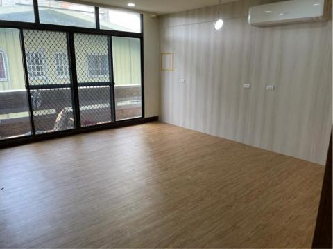 富築室內設計 地板/壁紙/窗簾 - 