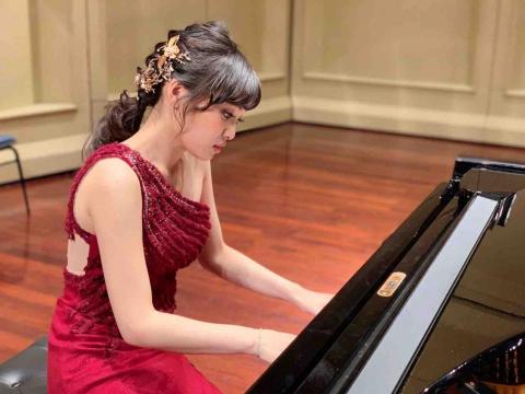 提供音樂系收入服務的專家Noah