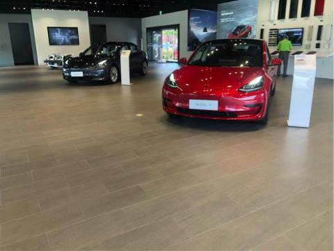 格上租車 - Tesla