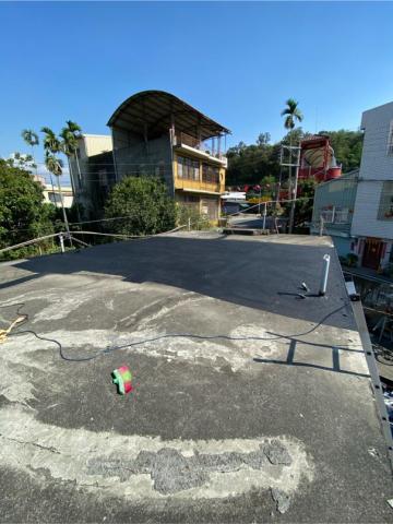 洪呈昇 - 防水區塊施作中