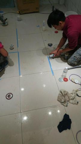 易聖企業社 - 拋光地磚碰管修覆加美容 易聖企業社 - 拋光地磚碰管修覆加美容