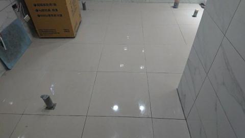 易聖企業社 - 拋光地磚碰管美容修覆完成 易聖企業社 - 拋光地磚碰管美容修覆完成