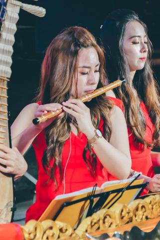 吳喬儀 - 鳳鳴齋國樂團演出照片