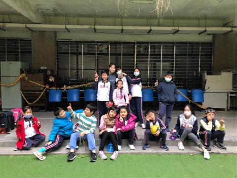 鍾雨緹 - 國小課後扯鈴社團 鍾雨緹 - 國小課後扯鈴社團