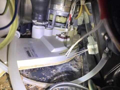 新宸專業設備維修 - 洗碗機檢修