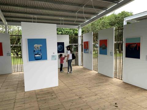 刷子空間彩繪 - 