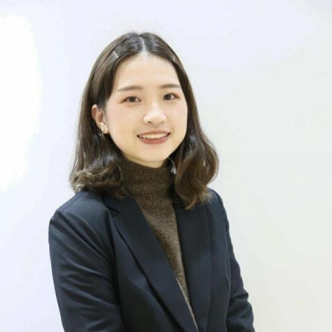 提供模特兒服務的專家Mickey