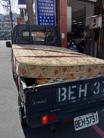 林儒鴻 - 天氣好，車上乾淨直接平放上路，簡單完成任務