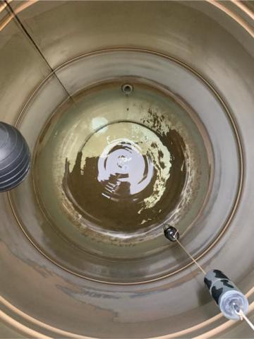 羅羽駿 - 居家用水塔清洗前