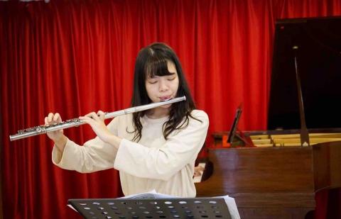 新竹鋼琴長笛-林老師 - 
