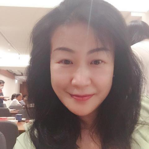 提供經營管理服務的專家楊麗萍