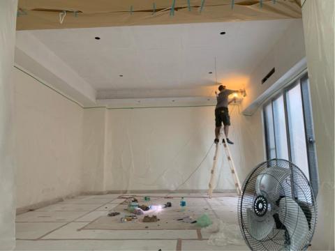 嘉廷工程行 - 全室批土研磨-準備噴漆