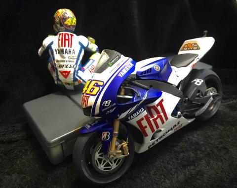 艾模工坊 - Rossi機車