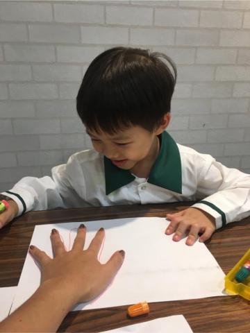 Sabina 王老師 -  和小孩英語互動～