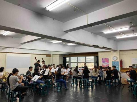 林耿賢 - 台南自組之新管弦樂團