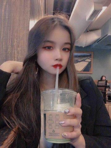 提供韓文服務的專家陳品捷