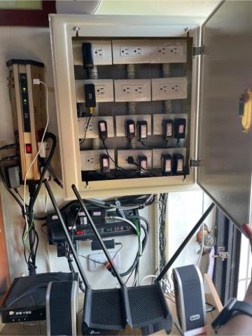 華翔駿通訊科技 - 插座施工 整理