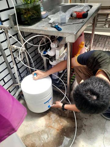 加成發實業(土水電木鐵-水電工程) - RO濾水器安裝(新安裝)+鵝頸龍頭(新安裝) 加成發實業(土水電木鐵-水電工程) - RO濾水器安裝(新安裝)+鵝頸龍頭(新安裝)