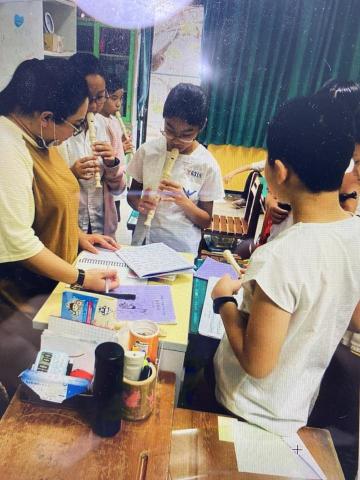 蘇韋茵 - 直笛教學