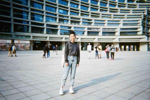 提供招牌製作台北市服務的專家Kay